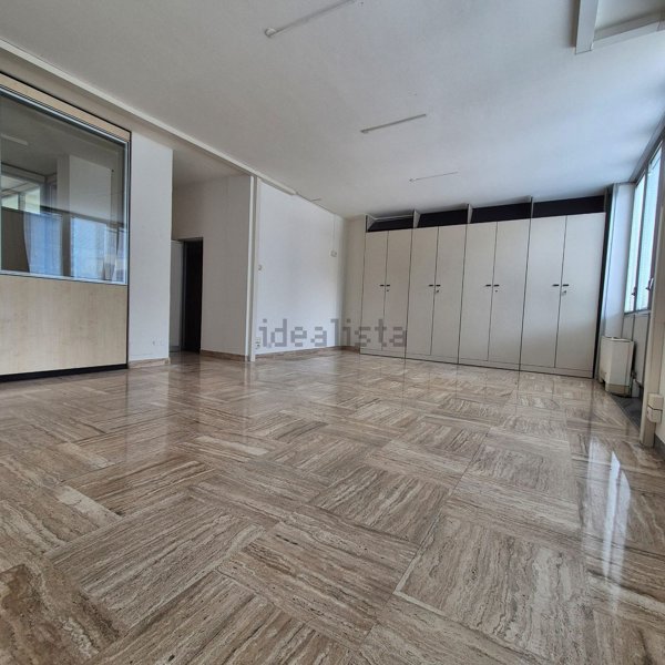 appartamento in vendita a Milano in zona Isola