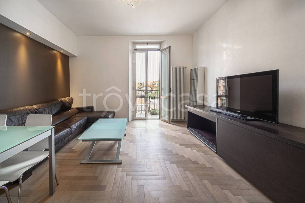 appartamento in vendita a Milano in zona Corvetto