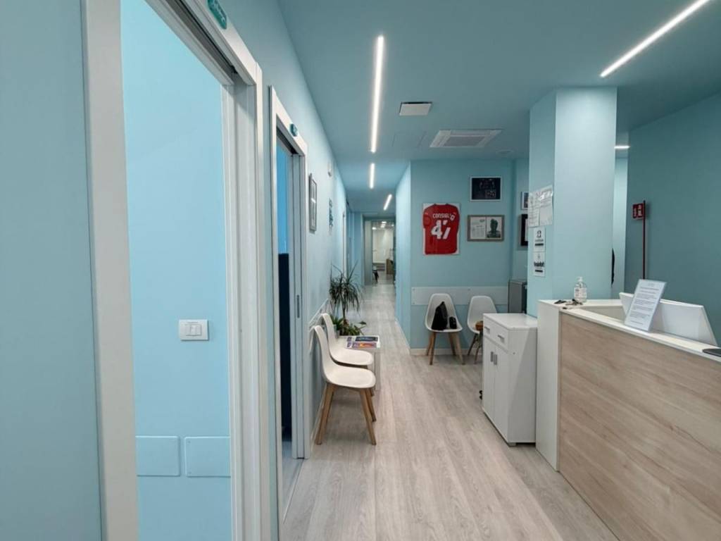 negozio in vendita a Milano in zona Niguarda