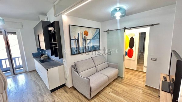 appartamento in vendita a Milano in zona Dergano