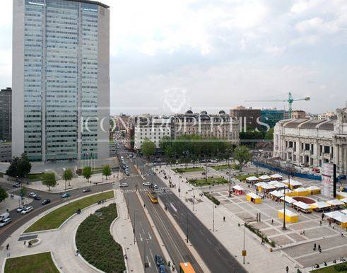 intera palazzina in vendita a Milano in zona Centro Direzionale