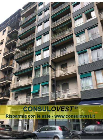 appartamento in vendita a Milano in zona Sempione
