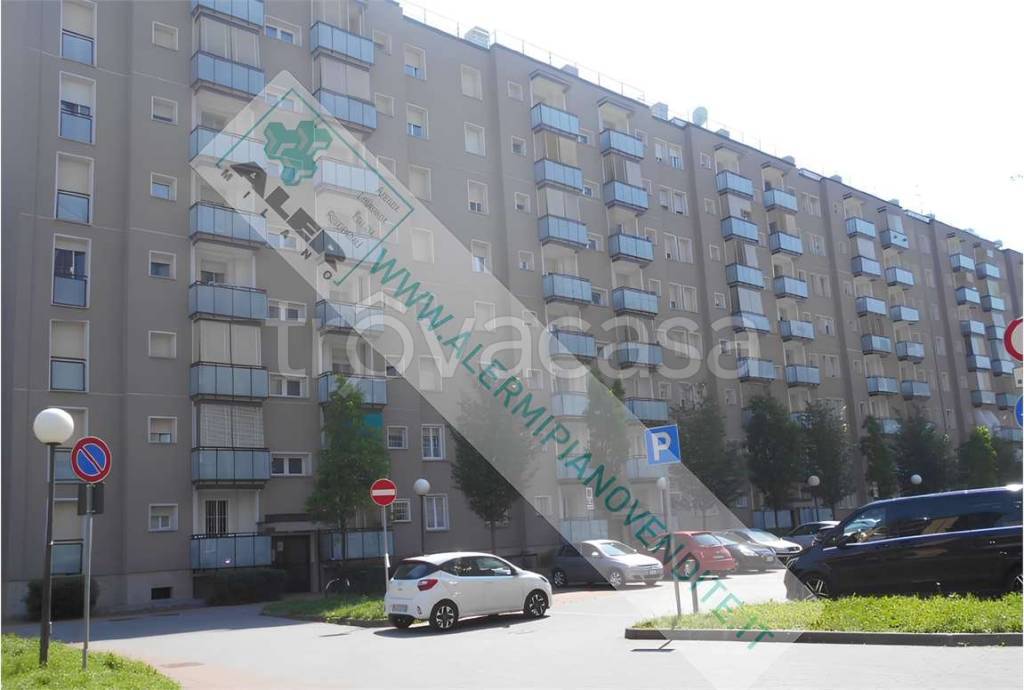 appartamento in vendita a Milano in zona Quarto Oggiaro