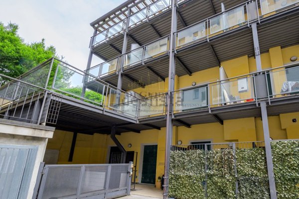 appartamento in vendita a Milano in zona Garegnano