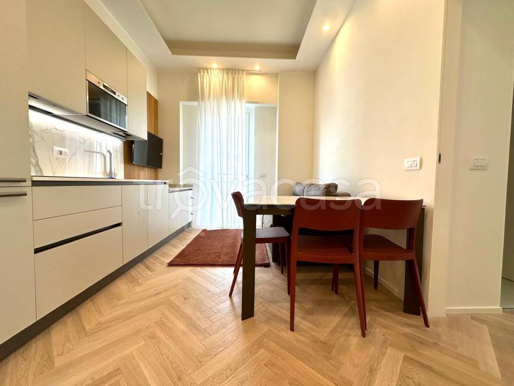 appartamento in vendita a Milano in zona Porta Vittoria