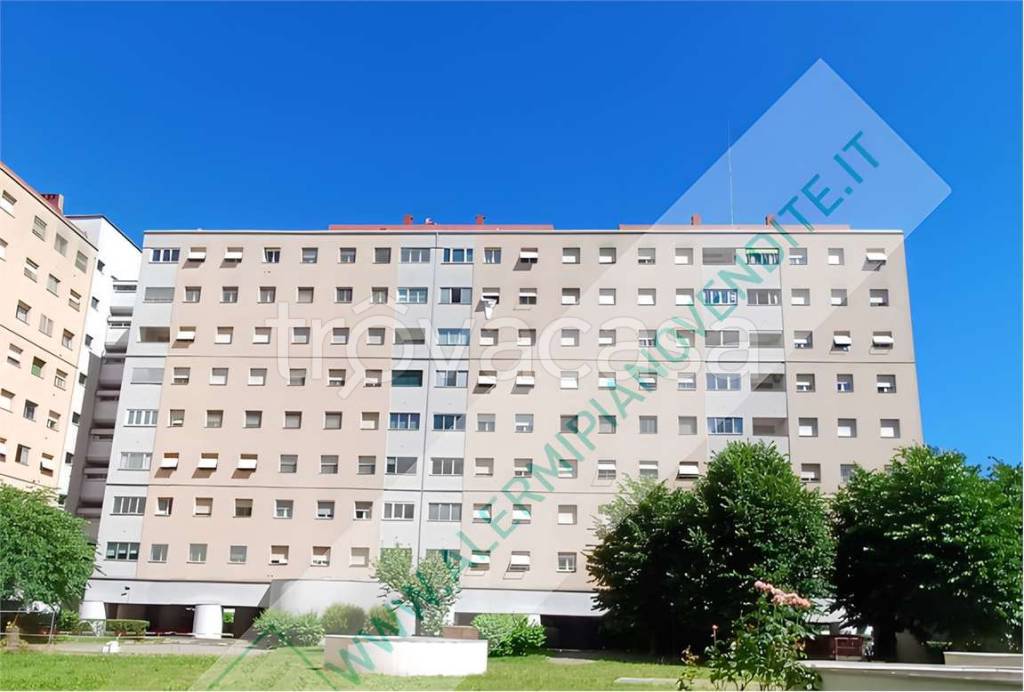 appartamento in vendita a Milano in zona Quarto Cagnino