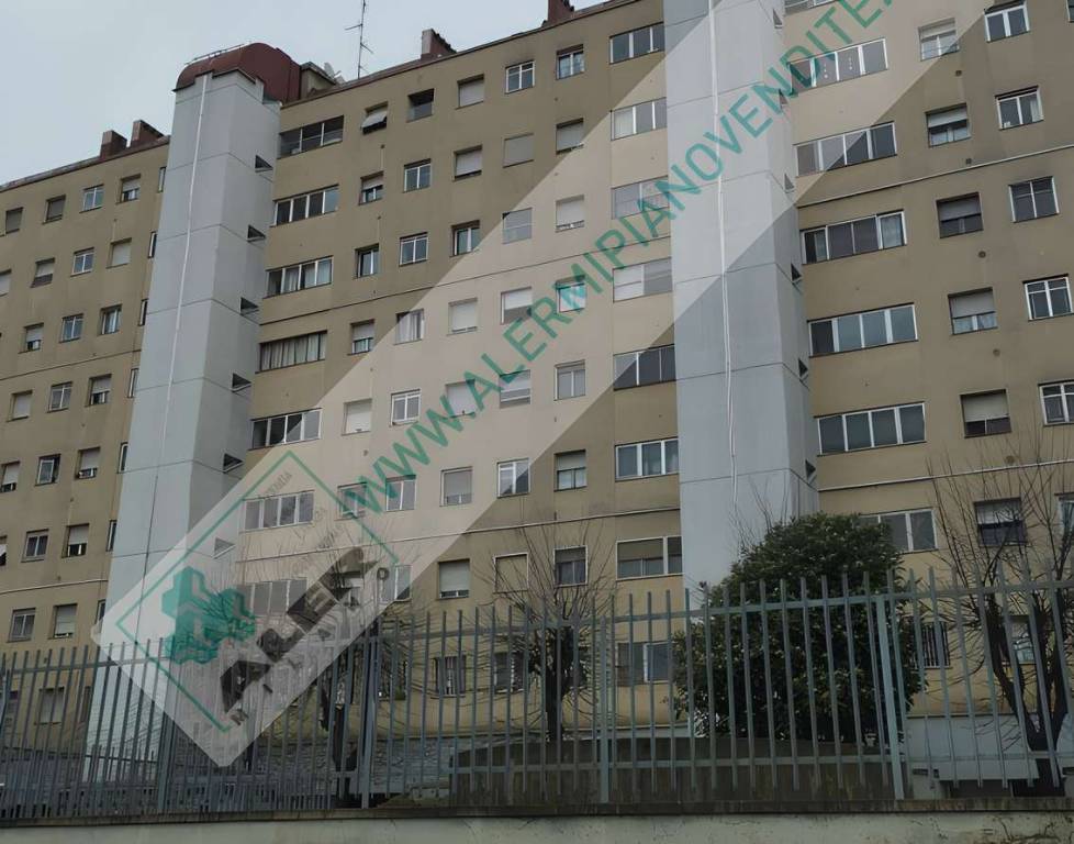 appartamento in vendita a Milano in zona Quarto Cagnino