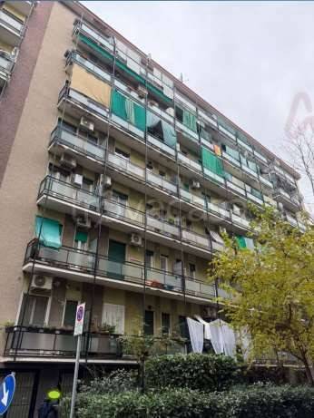 appartamento in vendita a Milano in zona Dergano