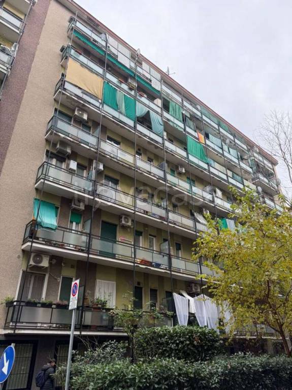 appartamento in vendita a Milano in zona Dergano