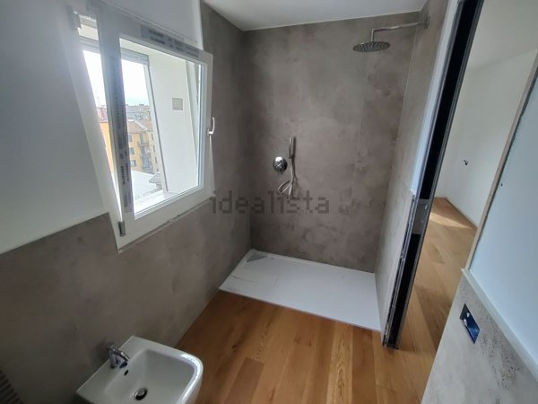 appartamento in vendita a Milano in zona Gorla
