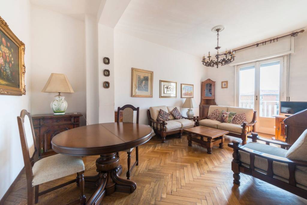 appartamento in vendita a Milano in zona Città Studi