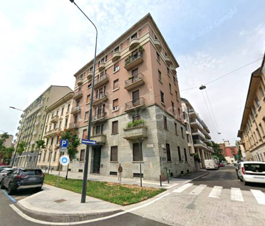 appartamento in vendita a Milano in zona Solari