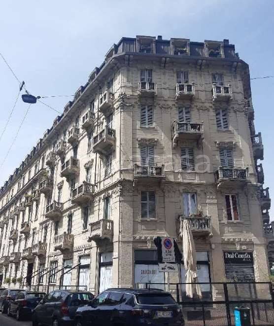 appartamento in vendita a Milano in zona Isola