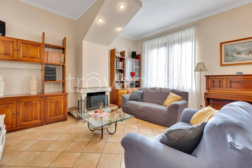 appartamento in vendita a Milano in zona Città Studi