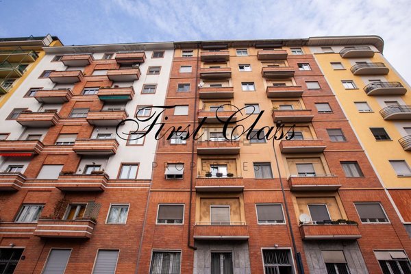 appartamento in vendita a Milano in zona Solari