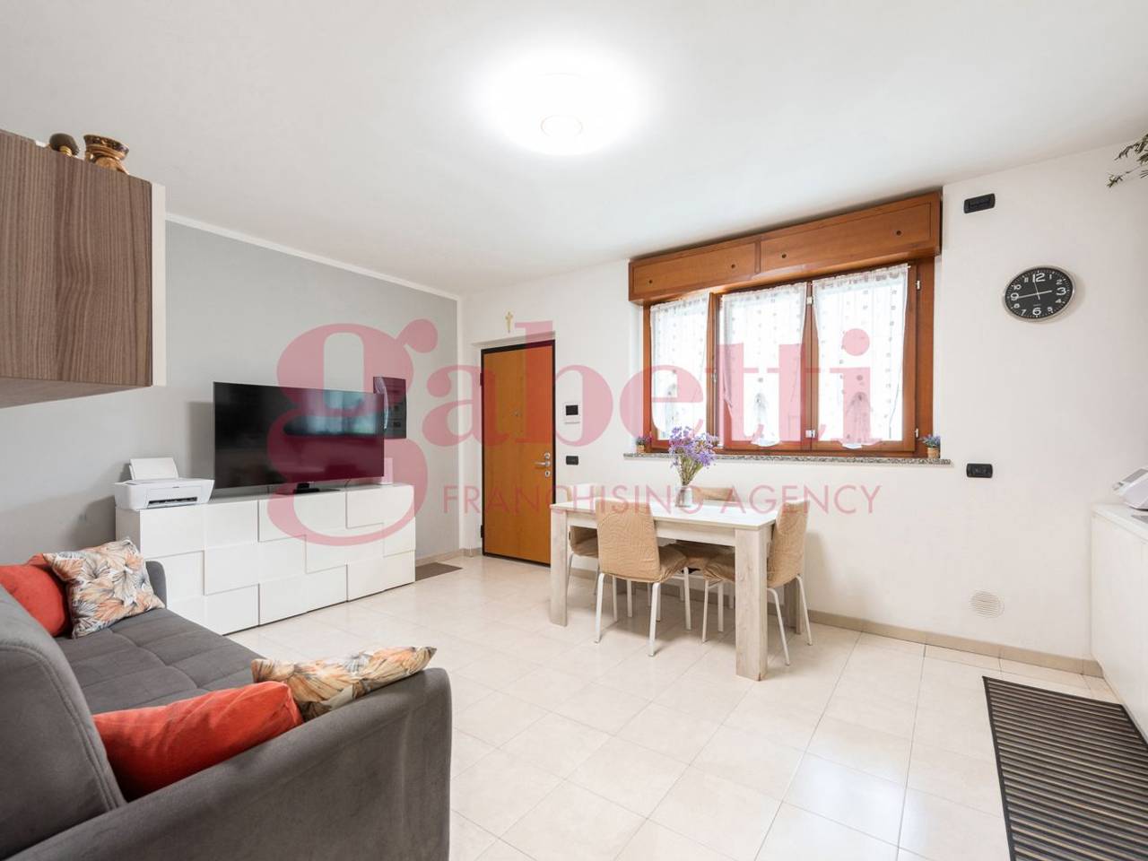 appartamento in vendita a Milano in zona Famagosta
