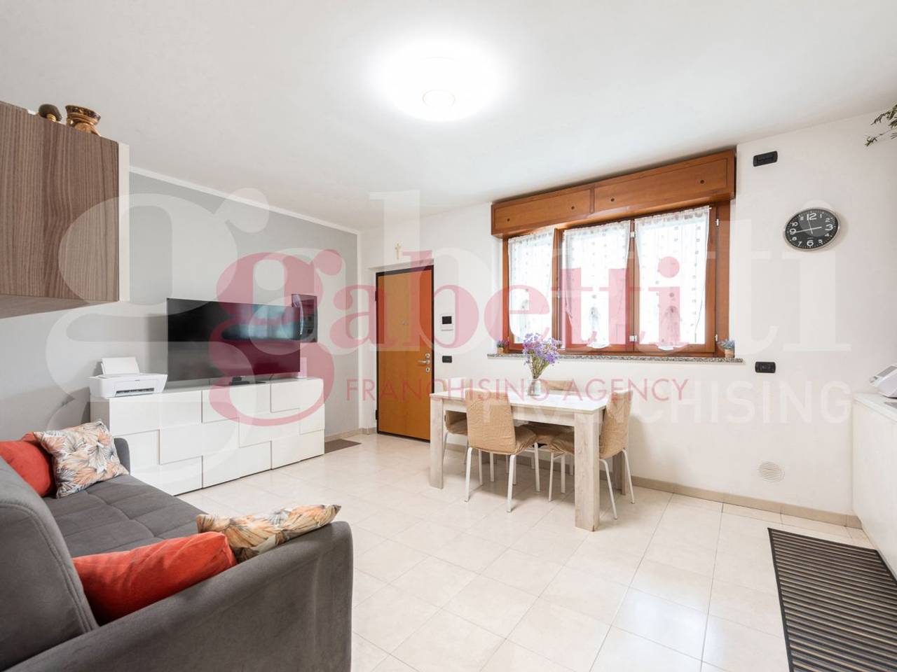 appartamento in vendita a Milano in zona Famagosta