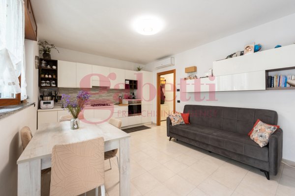 appartamento in vendita a Milano in zona Famagosta