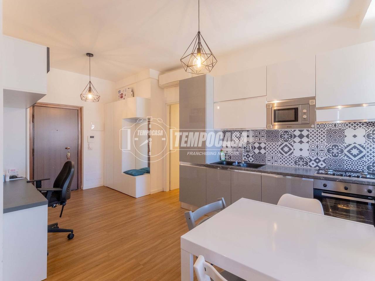 appartamento in vendita a Milano in zona Segnano