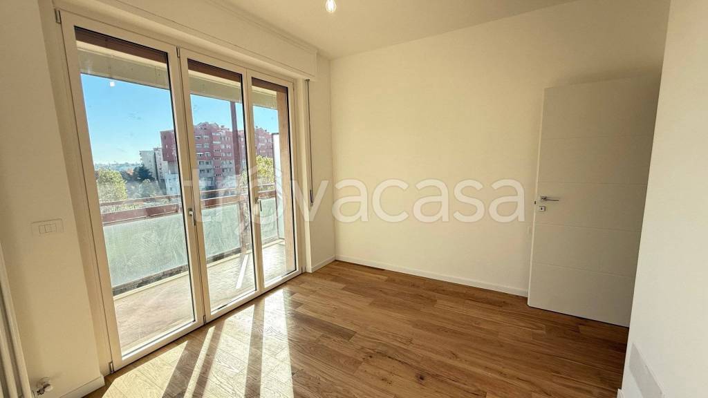 appartamento in vendita a Milano in zona Gallaratese