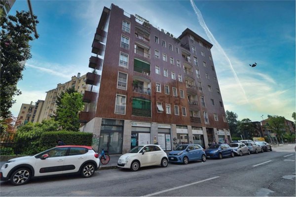 appartamento in vendita a Milano in zona Sempione