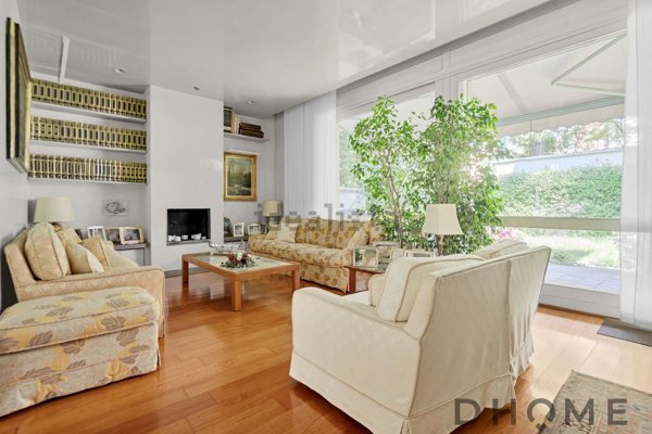casa indipendente in vendita a Milano in zona Centro Storico