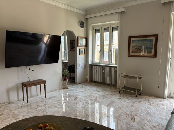 appartamento in vendita a Milano in zona XXII Marzo