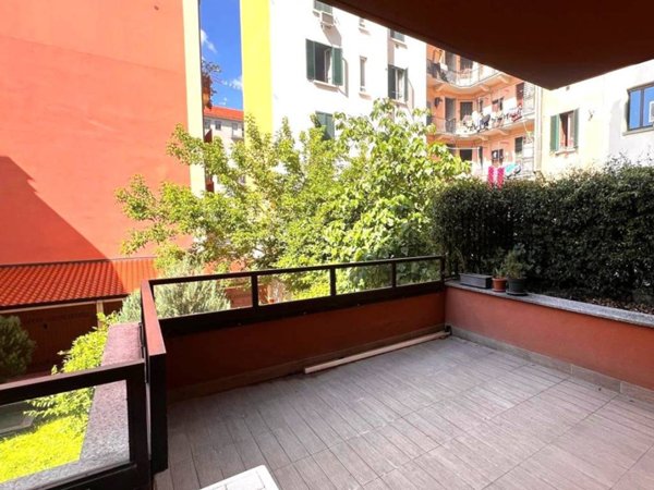 appartamento in vendita a Milano in zona Piazzale Lodi