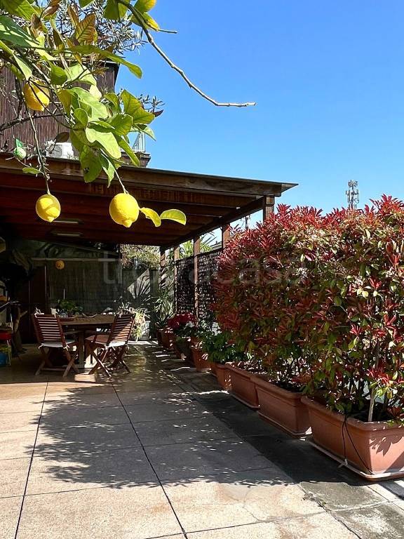 appartamento in vendita a Milano in zona Corsica