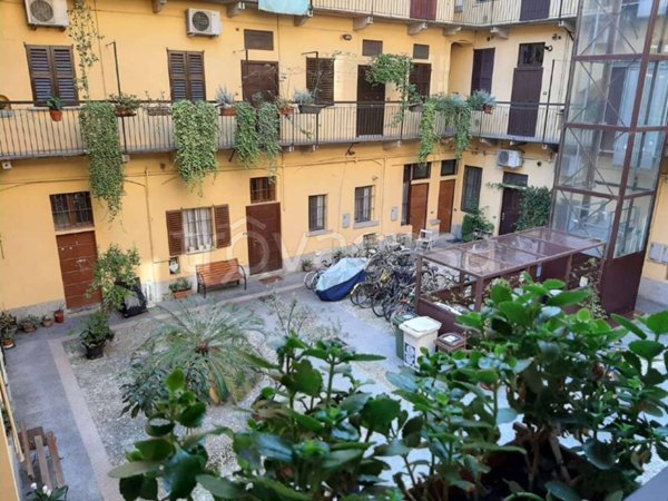 appartamento in vendita a Milano in zona Bocconi