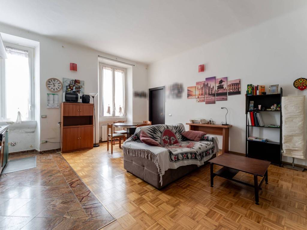 appartamento in vendita a Milano in zona Vigentino