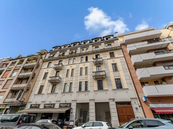 appartamento in vendita a Milano in zona Vigentino