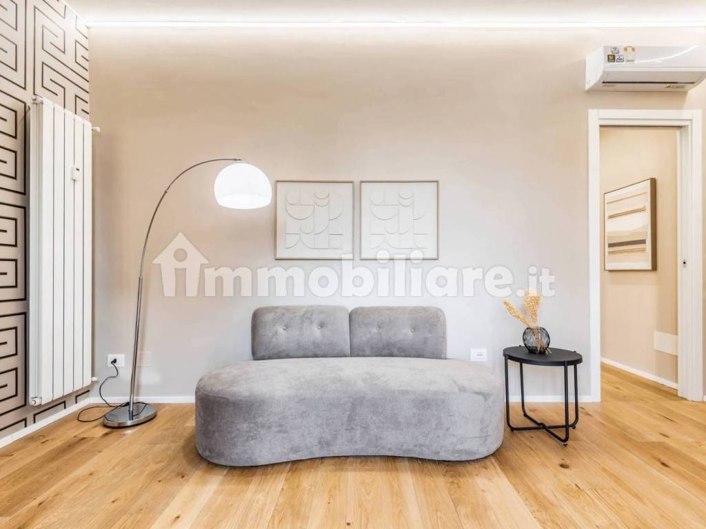 appartamento in vendita a Milano in zona Adriano