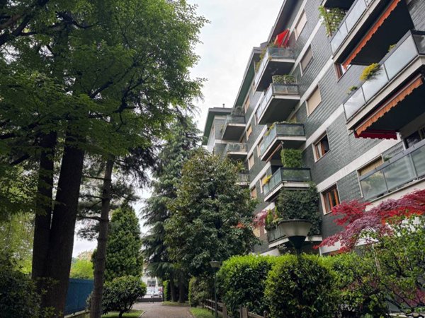 appartamento in vendita a Milano in zona San Siro