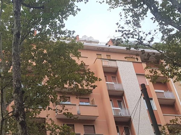 appartamento in vendita a Milano in zona Famagosta