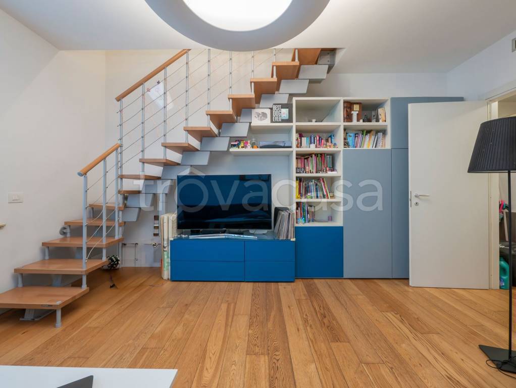 appartamento in vendita a Milano in zona Porta Romana