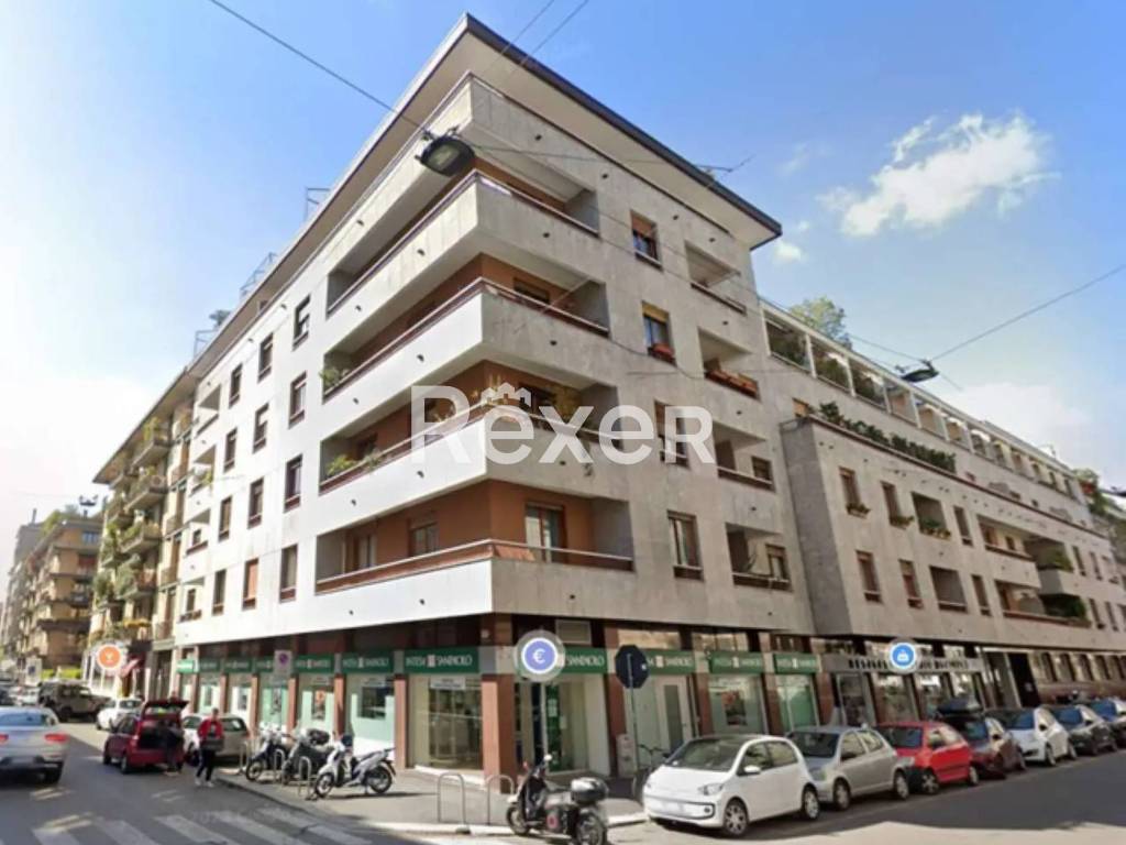 ufficio in vendita a Milano in zona Porta Venezia