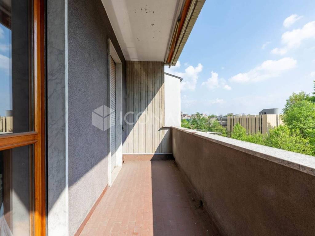 appartamento in vendita a Milano in zona Porta Vittoria