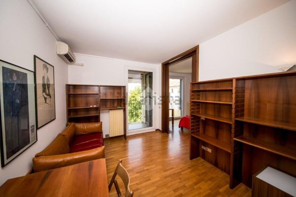 appartamento in vendita a Milano in zona Bocconi