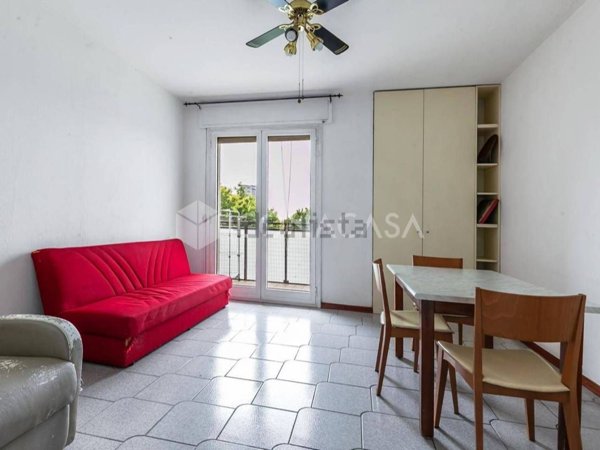 appartamento in vendita a Milano in zona Quarto Oggiaro