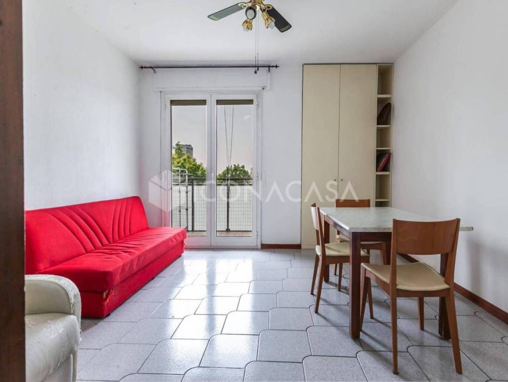 appartamento in vendita a Milano in zona Quarto Oggiaro