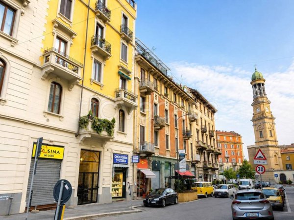appartamento in vendita a Milano in zona Piazzale Lodi