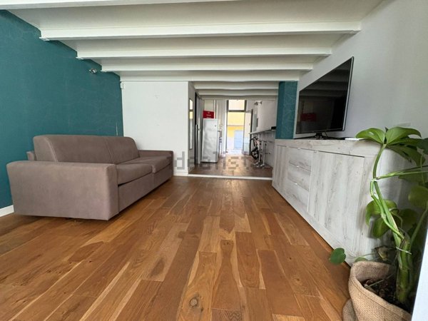 appartamento in vendita a Milano in zona Ghisolfa