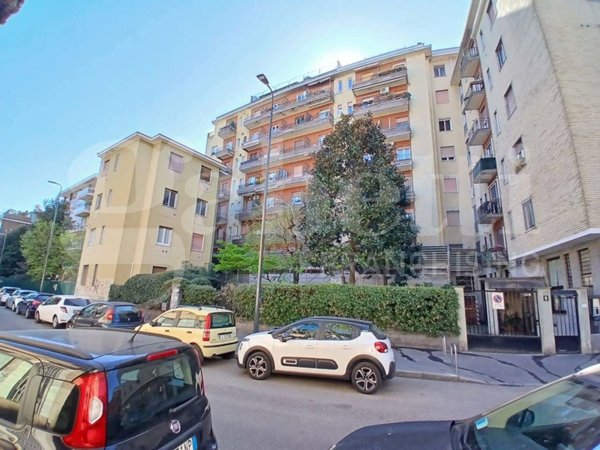 appartamento in vendita a Milano in zona Bovisa