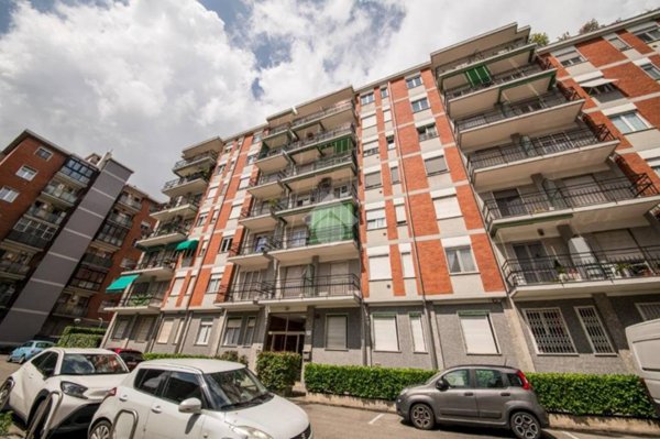 appartamento in vendita a Milano in zona Corvetto