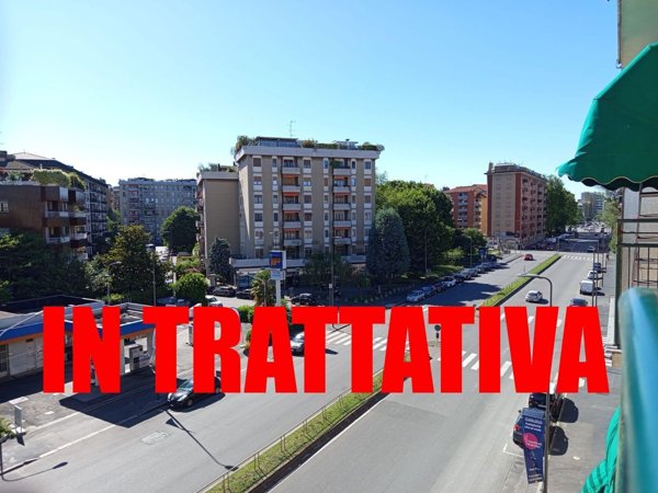 appartamento in vendita a Milano in zona Famagosta