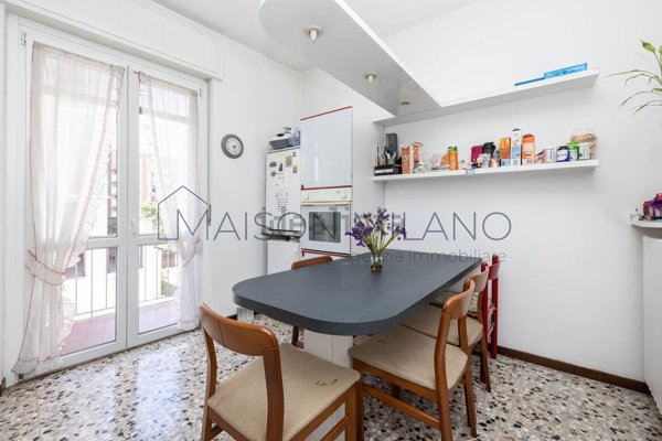 appartamento in vendita a Milano in zona Vigentino