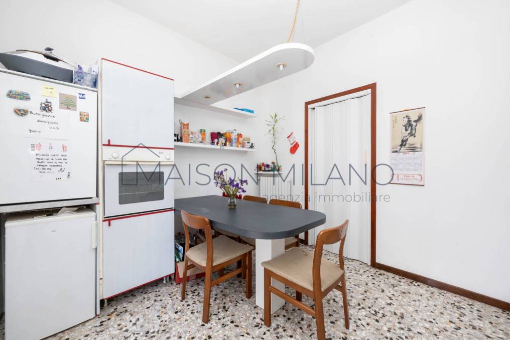appartamento in vendita a Milano in zona Vigentino
