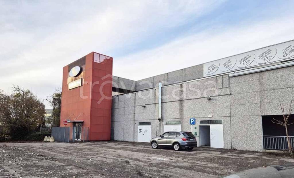 terreno edificabile in vendita a Milano in zona Greco