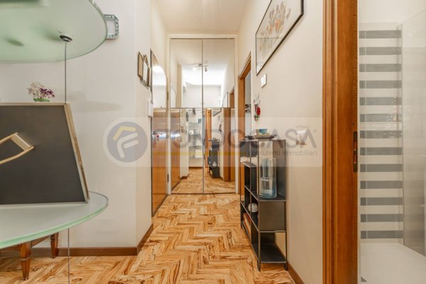 appartamento in vendita a Milano in zona Lambrate
